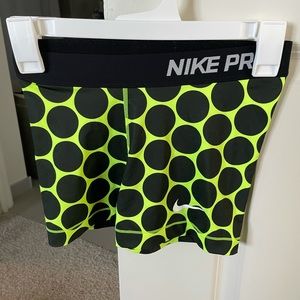 Nike pro 3inch